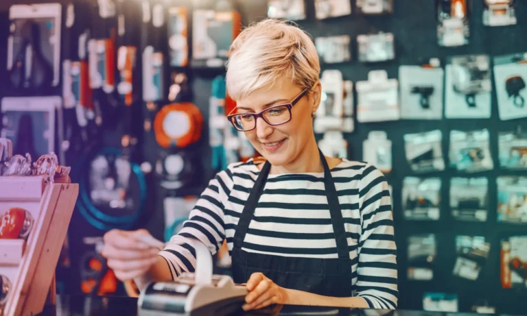 Retail hr and hs sectors Retail hr and hs sectors