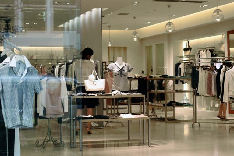 Retail store hr services